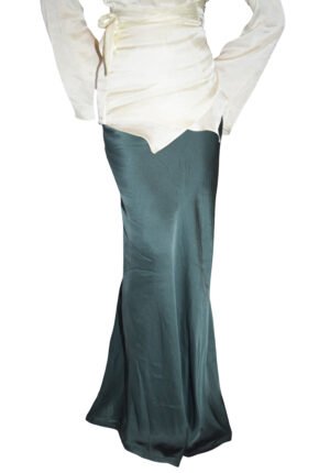 Silk Shirt With Bell Sleeves and a Tightening Knot With an Emerald Green Skirt